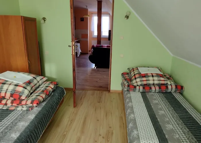 Apartment Czerwona Woda Karlow